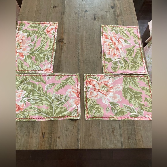 Set of 4 100% Cotton Large Floral Print Placemats by April Cornell - Picture 7 of 14
